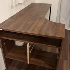 作業デスクの画像