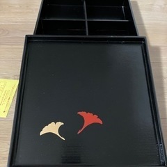 松花堂弁当箱のような重箱　弁当箱の画像