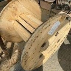 ケーブルドラム　テーブルに
