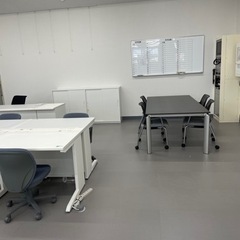 オフィス家具　設備作業の画像