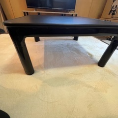 こたつ(天板リバーシブル、温度も調節可能)の画像
