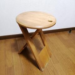 折り畳み木製椅子１個、お渡し人決まりました