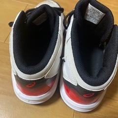 バスケットシューズ の画像