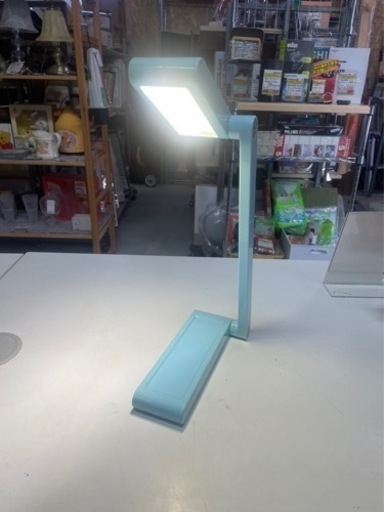 TWINBIRD  ツインバード　照明　ライト　LED  折りたたみ　水色　動作確認済　中古　③