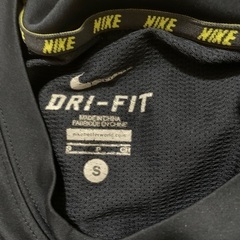 NIKE シャツ　Sサイズの画像