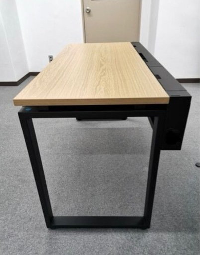 約3万円　パソコンデスク