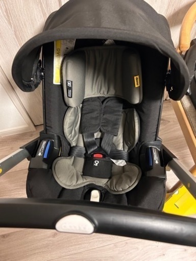 doona ドゥーナ ベビーカー チャイルドシート＋ISOFIX ベース