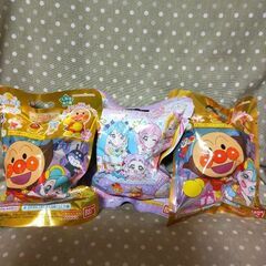 値下げ★入浴剤 びっくらたまご アンパンマン プリキュア