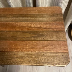 アンティーク調カフェテーブルの画像