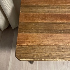 アンティーク調カフェテーブルの画像