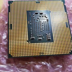 CPU　インテル　i3　8100　第8世代の画像
