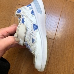 子供　運動靴　美品　16〜17cmの画像