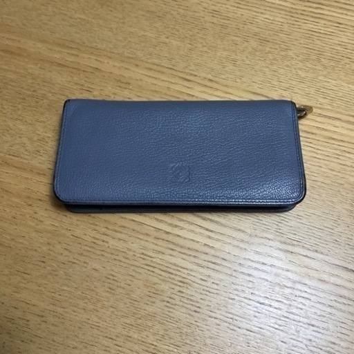 Loewe長財布