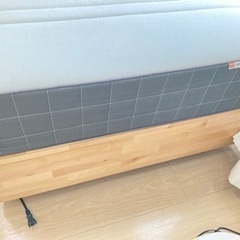 0円【IKEA】ベットフレーム（MANDAL）の画像