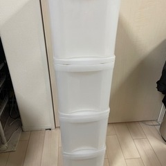 収納クリアケース　4段