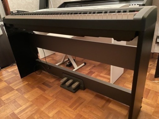2011年製　中古美品YAMAHA 88鍵盤 電子ピアノ  P-95B ヤマハ　88鍵盤　3本純正ペダルスタンド付き