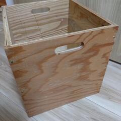 木の収納箱　美品の画像
