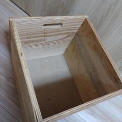 木の収納箱　美品の画像