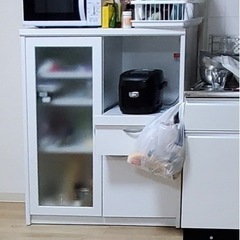 《けっこう美品》キッチンボード　食器棚 レンジ台 炊飯台スライド...