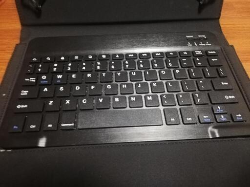 ⭐美品/値下/値下⭐Bluetoothキーボード・ケース付き