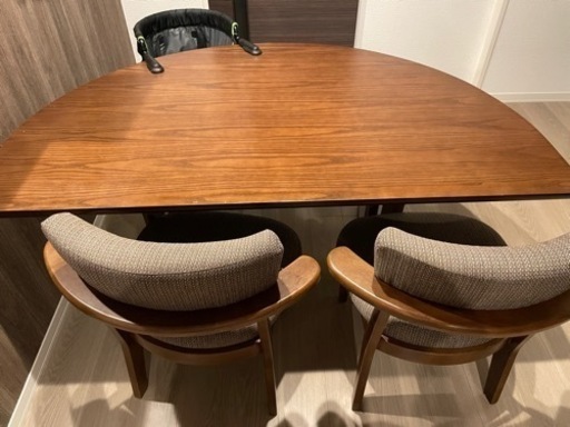 【東京インテリア】ダイニングテーブルセット　4点セット 4〜5人用