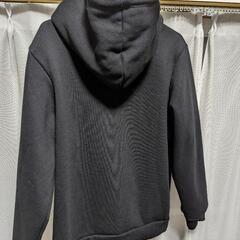 【美品】厚手パーカーの画像