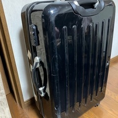 取引中　大型キャリーケース　キャリーバッグ　スーツケース　連泊用