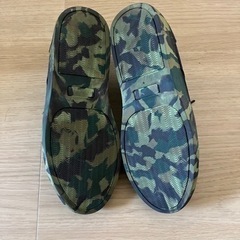 【1500円】メンズ迷彩ソール スニーカー 26センチの画像