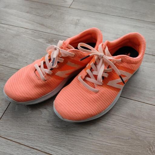 New Balance　スニーカー