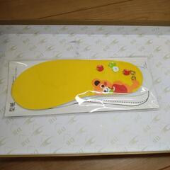 【半額値下げします！】乳児、幼児用の靴セット売り　ファーストシューズ、スノーブーツ等  オマケ付きの画像