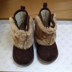 【半額値下げします！】乳児、幼児用の靴セット売り　ファーストシューズ、スノーブーツ等  オマケ付きの画像