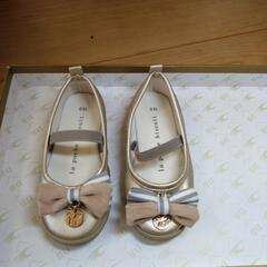 【半額値下げします！】乳児、幼児用の靴セット売り　ファーストシューズ、スノーブーツ等  オマケ付きの画像