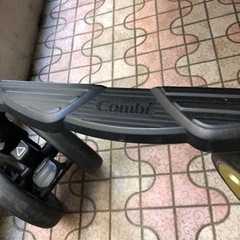 コンビ のベビーカー の画像