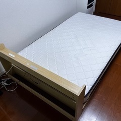 セミダブルベッドの画像