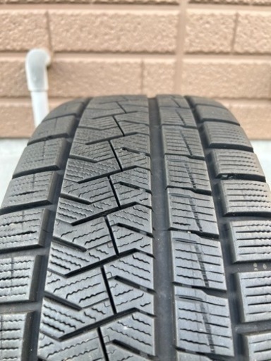 ピレリ　アイスアシンメトリコプラス　スタッドレスタイヤホイールセット　205/55r16