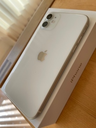 iPhone11 64GB ホワイト SIMフリー