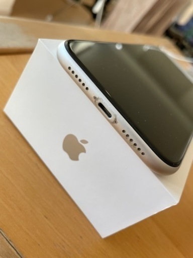 iPhone11 64GB ホワイト SIMフリー