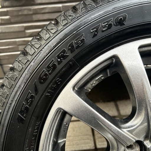 取引中です。軽自動車用スタッドレスタイヤアルミセット(美品)４本