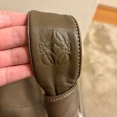 ロエベ　ショルダーバックの画像