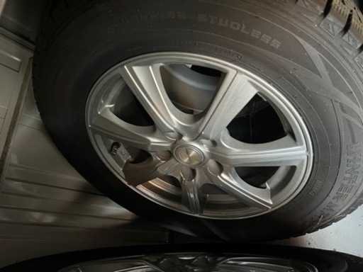 募集中　スタッドレスタイヤホイール付き　215/65R16