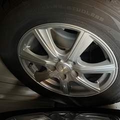 募集中　スタッドレスタイヤホイール付き　215/65R16