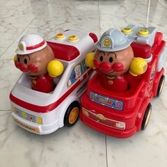 アンパンマン 消防車 救急車