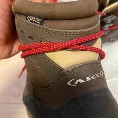 AKU 石井スポーツ　登山靴　サイズ24.5の画像