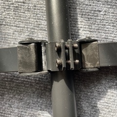 デュアルモニターアームの画像