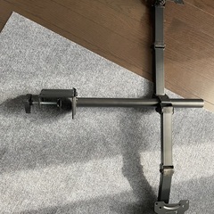 デュアルモニターアームの画像