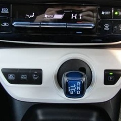 😸プリウス😸　距離も少なめですのでこれからガンガン使えますよぉぉぉ！の画像