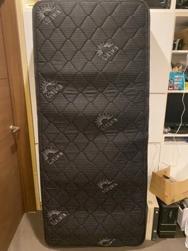 11日の夕方引き取りで500円引き！セミシングル GOKUMIN 使用期間５ヶ月