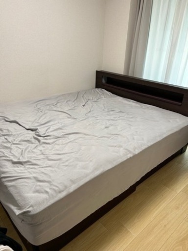 ＊受け渡し者決定＊【総額17万相当】1年利用クイーンベッド+宮付きフレームつき