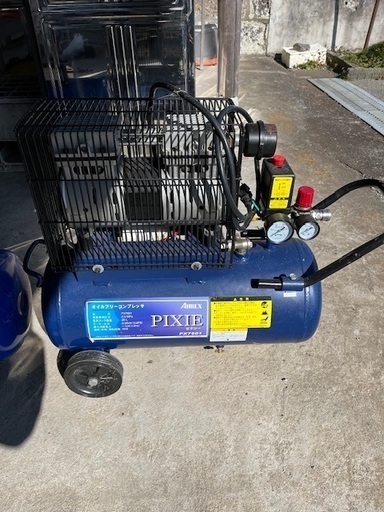 アネスト岩田　コンプレッサー　サブタンク　他色々　全塗装セット
