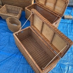 300円〜2800円 籠　ラタン・籐のカゴ　バスケットが入荷しました〜　アンティークなど好きな人にの画像
